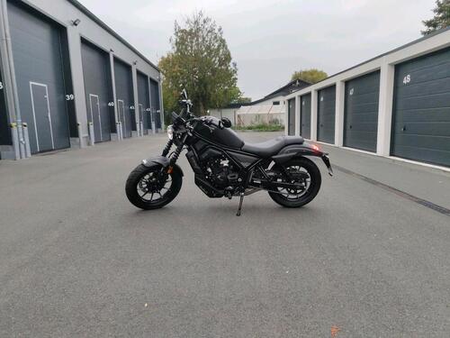 Foto - Winter Motorradstellplatz in einer Garage in Ober-Mörlen