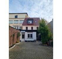 Einfamilienhaus - 800,00 EUR Kaltmiete, in Finsterwalde (PLZ: 03238)