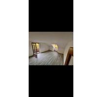 Dachgeschosswohnung - 750,00&nbsp;EUR Kaltmiete, ca.&nbsp; 62,00&nbsp;m&sup2; in Teising (PLZ: 84576)
