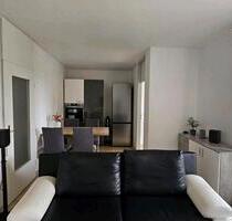 Möbliert Wohnung direkt im HBF Solingen mit Balkon