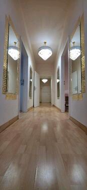 Foto - Nachmieter für attraktiven Laden in Top-Lage 5 Zimmer