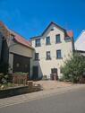 Foto - Haus mit Garage und Scheune - 850,00 EUR Kaltmiete,