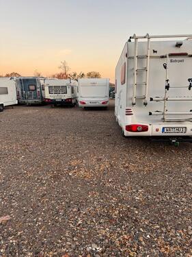 Foto - Stellplatz Gelsenkirchen Bismarck Wohnwagen Wohnmobil Pkw
