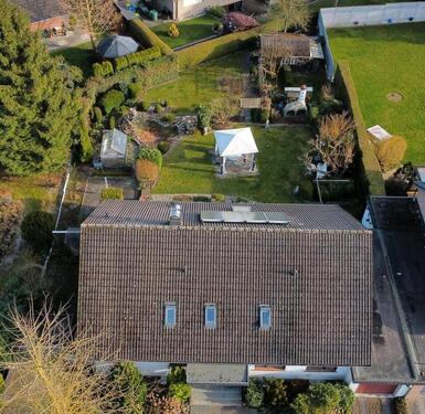 Foto - 10 Zimmer Mehrfamilienhaus, Wohnhaus zum Kaufen in Lage