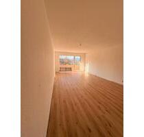 Renovierte 3 Zimmer Wohnung mit Balkon im 1. OG in Bad Kreuznach