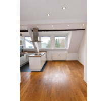 Helle Dachgeschosswohnung mit Charakter in Essen-Bochold