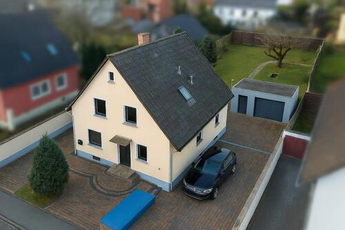 Foto - Einfamilienhaus mit zusätzlichem Baugrundstück - von Privat