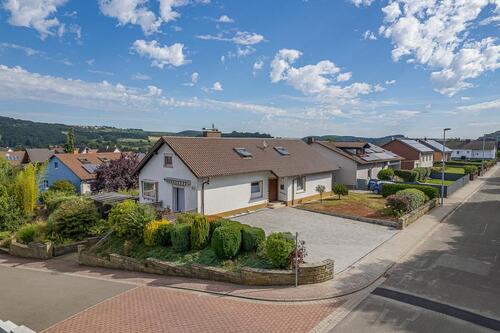 Foto - *direkt vom Eigentümer* modernisiertes Haus - Bungalow-Charakte