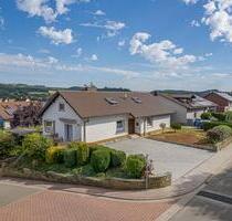 *direkt vom Eigentümer* modernisiertes Haus - Bungalow-Charakte - Weilerbach