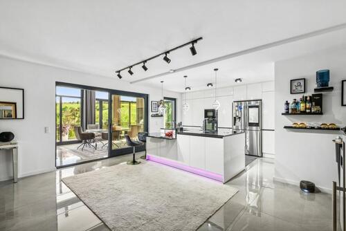 Foto - Exklusive Villa mit Indoor-Pool & Spa-Bereich – 445 m² Wohnfläche