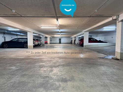 Foto - Tiefgarage • trockenes Auto • eigener Stellplatz • im Lutherviertel