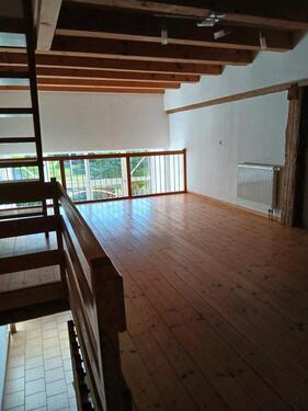 Foto - 6 Zimmer Wohnung mit Garten und 2 Stellplätzen