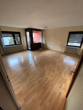 Foto - Gepflegte 3 Zimmer Wohnung mit Balkon und Einbauküche