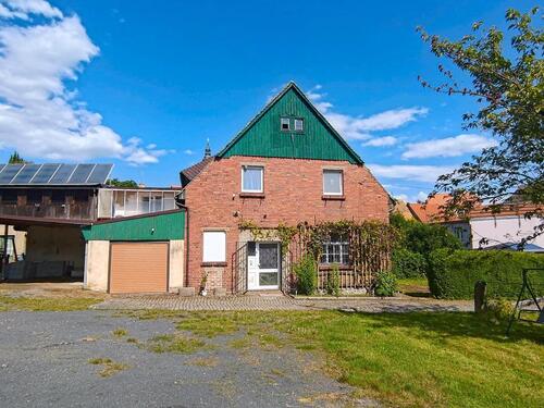 Foto - Großzügiges Einfamilienhaus mit viel Potential, 2000qm Grundstück