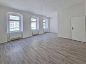 Foto - 2 Zimmer mit großem Wohnbereich im Herzen Löbaus!