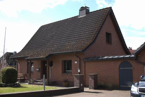 Foto - Einfamilienhaus mit großem Eckgrundstück - provisionsfrei