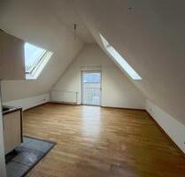 Charmante Dachgeschosswohnung in zentraler Lage von Gummersbach-Dieringhausen ab 01.04.2026 zu vermieten