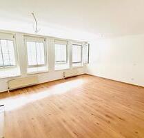 Helle 1-Zimmerwohnung im Hennigsdorfer Zentrum 750 warm