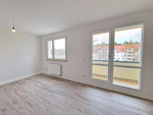Foto - 2-Zimmer-Wohnung mit Balkon in Dessau-Roßlau – Ruhig wohnen & 300 EUR Einzugsgutschein* sichern!