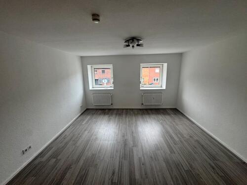 Foto - Geräume 2,5 Zimmer Wohnung mit XXL Küche