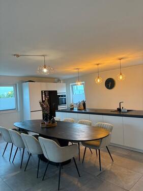 Foto - Schöne Mietwohnung - 1.300,00&nbsp;EUR Kaltmiete, ca.&nbsp; 135,00&nbsp;m&sup2;