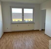 Frisch renoviert, gemütlich und für Sie zum Einzug bereit! Schicke 1-Raum-Wohnung im 2. OG in 02627 Wurschen zu vermieten. - Radibor