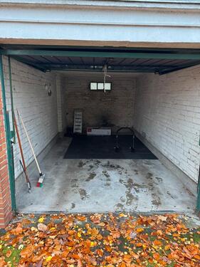 Foto - Stellplatz für Motorrad in einer Garage