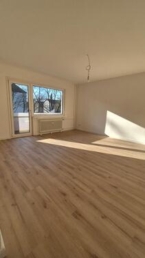 Foto - Erstbezug nach Teilsanierung: 2 Zi. Wohnung mit Balkon