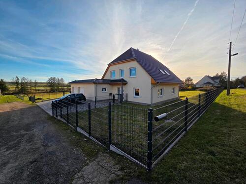 Foto - Einfamilienhaus mit 8000m2 Grundstück Haus