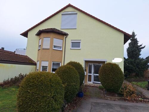 Foto - Reihenendhaus in ruhiger Lage mit WintergartenMalmsheim