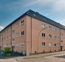 ***Renoviert und bezugsfertig... 2-ZKDB im 2. OG mit Vinylboden und Balkon*** - Duisburg Essenberg