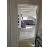 Helle 3-Zimmer-Dachgeschosswohnung (85 m²) – In 31626 Haßbergen