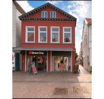 Geschäft Büro Praxis direkt am Marktplatz zu vermieten! - Aurich