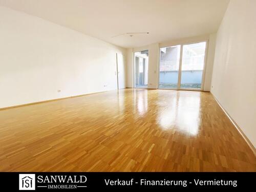 Foto - Moderne 2,5-Zimmer Wohnung mit Einbauküche und Terrasse