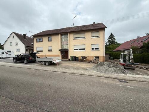 Foto - Bald Verfügbar: Frisch renovierte 4-Zimmerwohnung m. Gartenzugang
