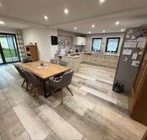 Wohnung in Ramstein-Miesenbach - 2.123,00&nbsp;EUR Kaltmiete, ca.&nbsp; 197,00&nbsp;m&sup2; in Mackenbach (PLZ: 67686)