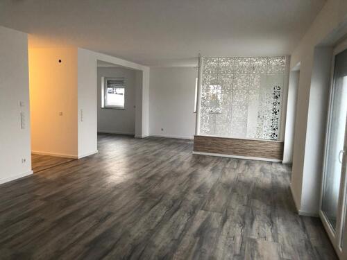 Foto - Moderne 3ZKB Wohnung mit separatem Eingang und Terrasse