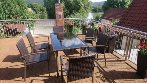 Foto - Haus mit Charme, Garten und Garage, top Lage in 97737 zvk.