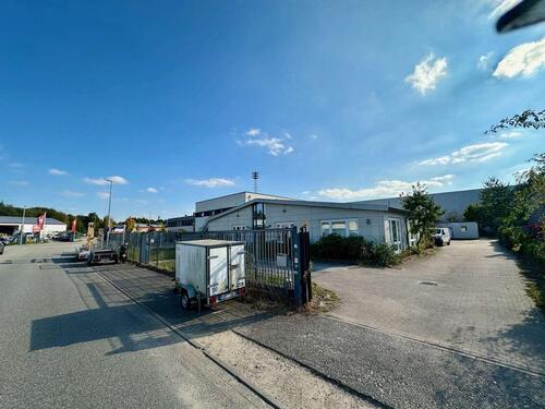 Foto - Moderne Produktionshalle, vollausgestattet mit Nebenräumen in bester Lage von Schenefeld