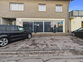 Foto - Ebenerdige Gewerbefläche in Binsfeld auf einem KFZ-Grundstück und zwei Parkplätzen.