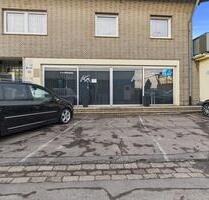 Ebenerdige Gewerbefläche in Binsfeld auf einem KFZ-Grundstück und zwei Parkplätzen. - Nörvenich