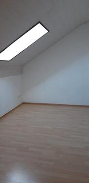 Foto - 1 Zimmer Dachgeschoßwohnung zur Miete in Niederalteich