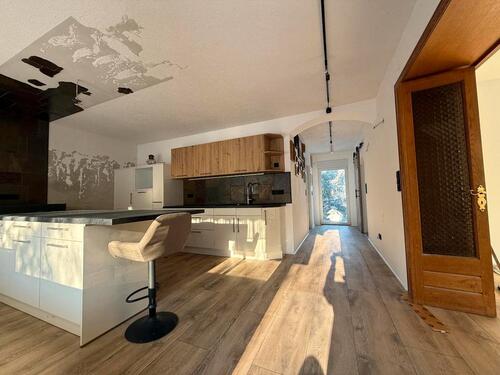 Foto - Kernsanierte, großzügige 2-Zimmer Wohnung im Grünen