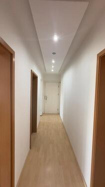 Foto - Zweizimmerwohnung zum Selbstbezug 60 m² + Balkon