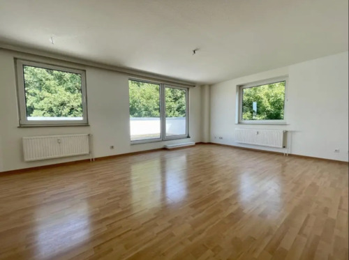 Foto - Sonnige & renovierte Dachgeschosswohnung mit Stellplatz