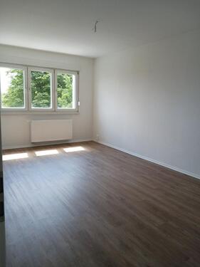 Foto - Erstbezug nach Sanierung - 3 Raum Wohnung