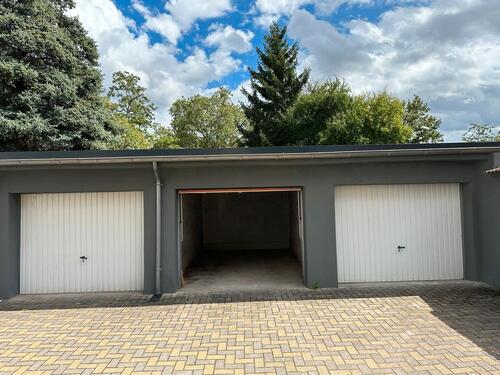 Foto - Garage zu vermieten - 80,00&nbsp;EUR Miete,