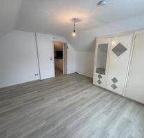 Hübsche Dachgeschoss 1 ZKB - Lahntal