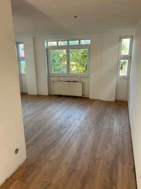 Foto - Helle 1-Raum Wohnung in Dresden-Weißig frisch renoviert ab 1025