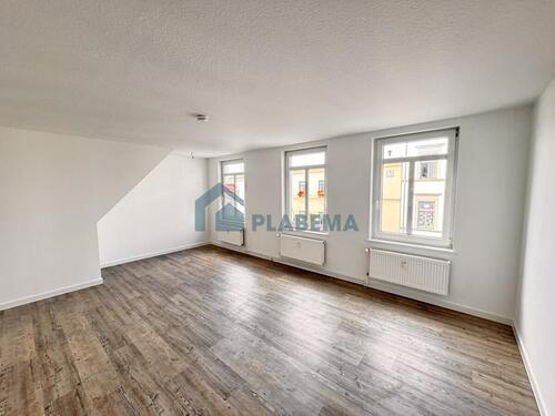 Foto - 4 Zimmer- Wohnung, Erstbezug nach Komplettsanierung, neue Einbauküche